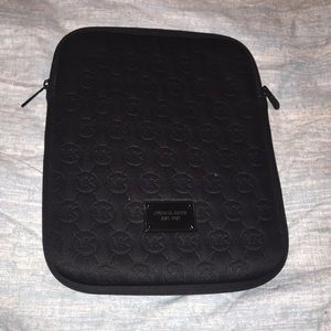 NWOT Michael Kors iPad/laptop black sleeve/pouch